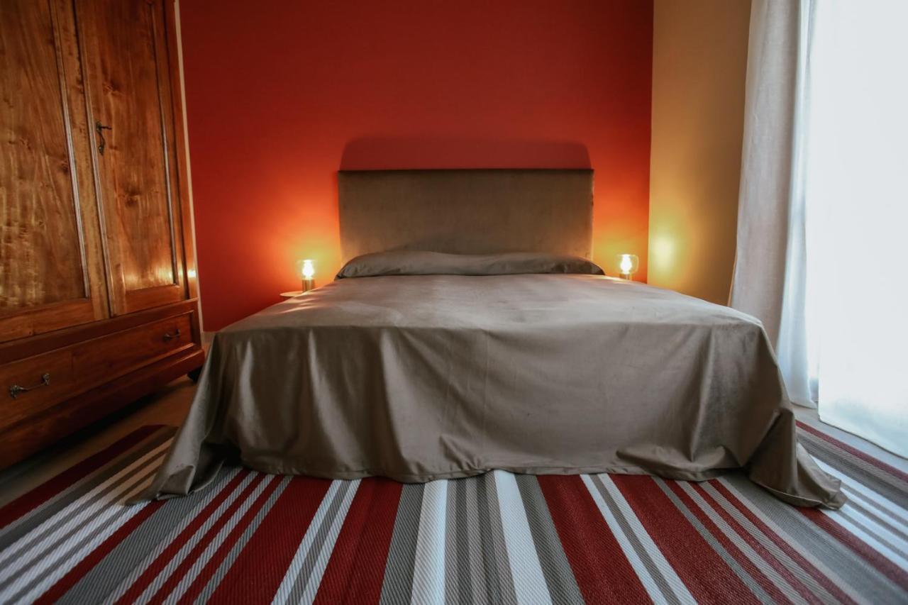 Ca'Du Lin - Jacuzzi Bed & Breakfast Cisterna d'Asti Luaran gambar