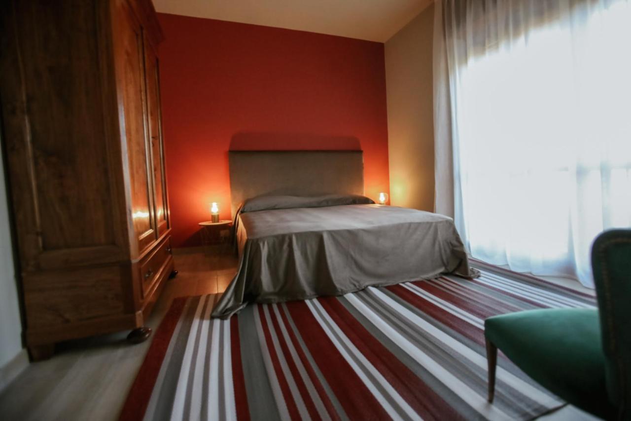 Ca'Du Lin - Jacuzzi Bed & Breakfast Cisterna d'Asti Luaran gambar